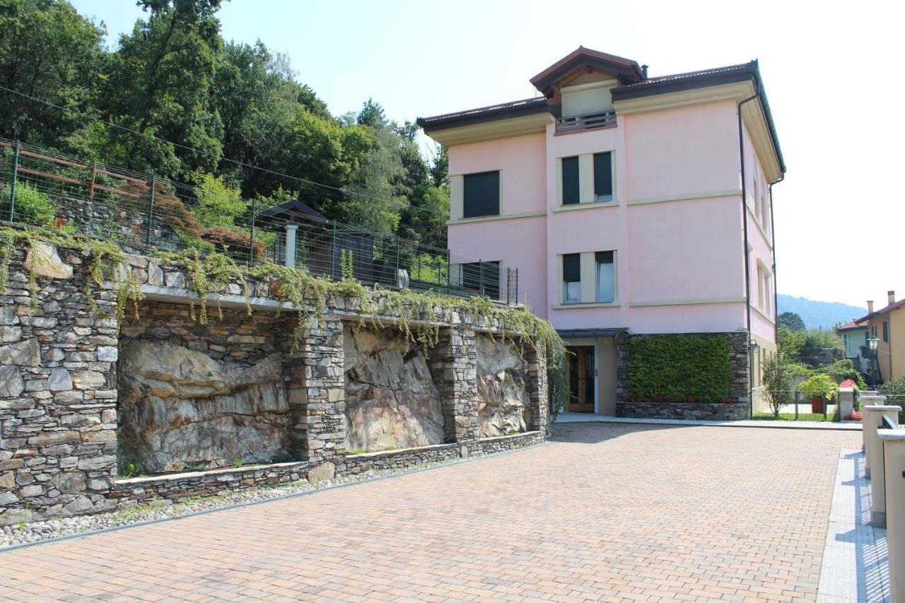 Oleandro 2 Apartment In Villa Cerutti Mergozzo Eksteriør billede